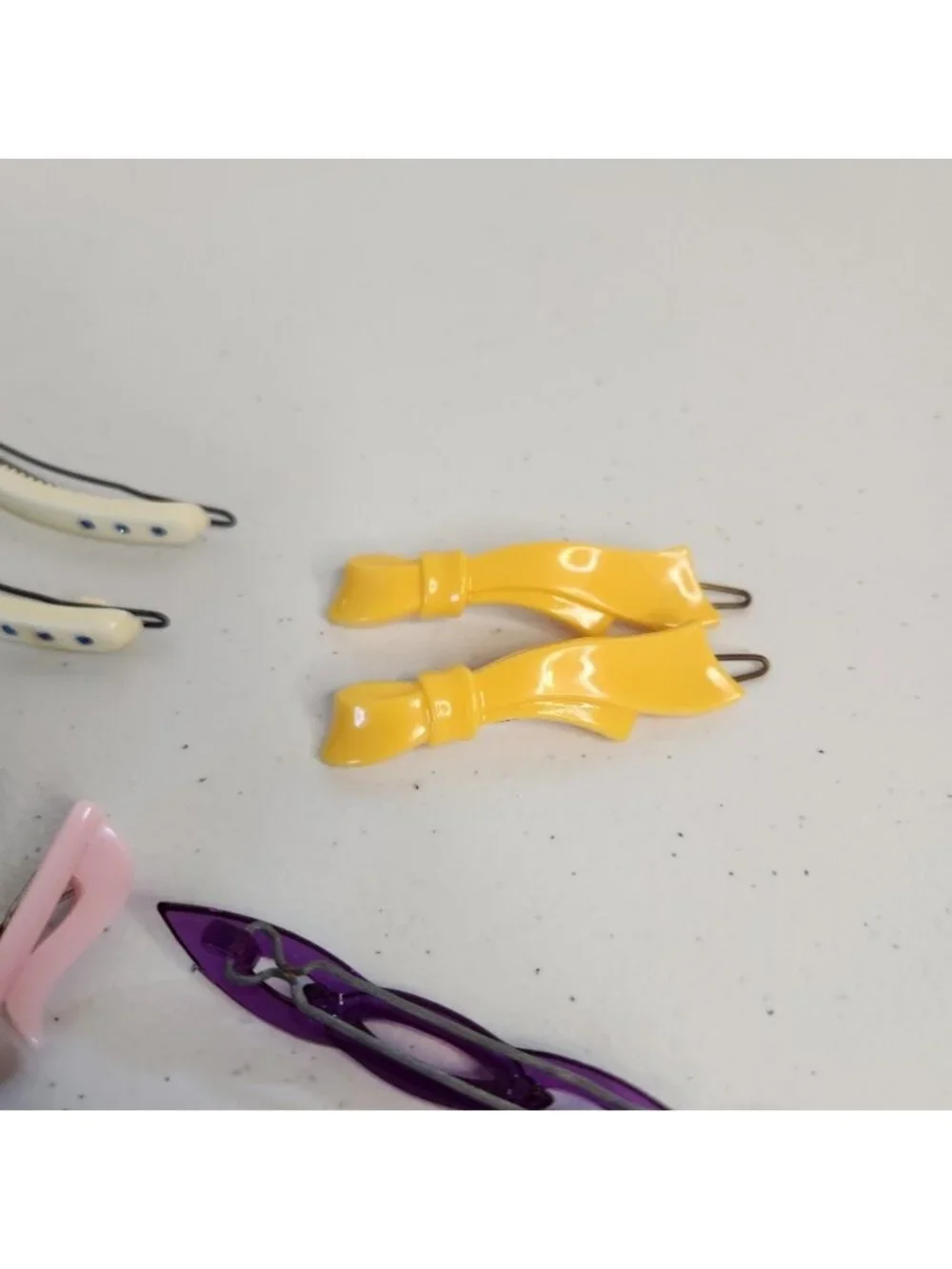 Vintage Girls Plastic Hair Barrettes 70s 80s Mixed Lot Goody Bobby Pins Crayons